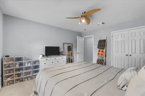 2026 Pembroke Bay Drive League City TX 77573