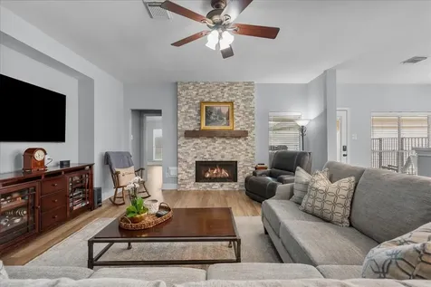 2026 Pembroke Bay Drive League City TX 77573