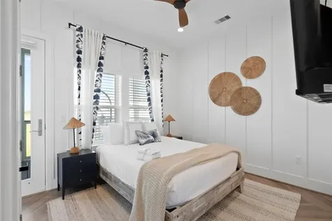 3807 Neptune Galveston TX 77554