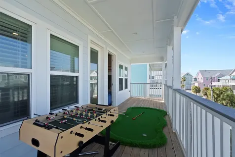 3807 Neptune Galveston TX 77554