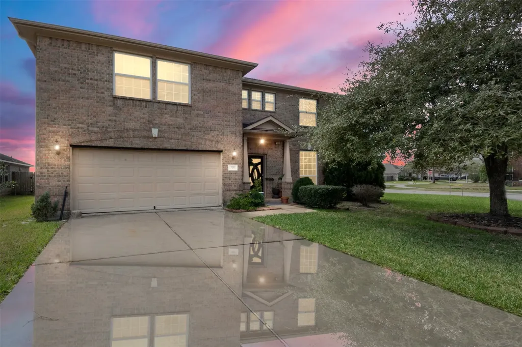 2990 Creek Falls Court Pearland TX 77581