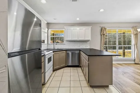 195 Oak Valley Livingston TX 77351