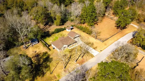 195 Oak Valley Livingston TX 77351
