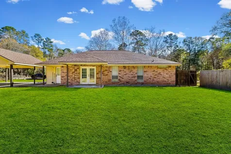 195 Oak Valley Livingston TX 77351