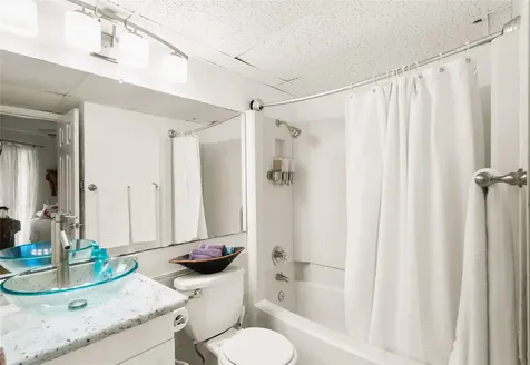 6102 Seawall Boulevard 290 Galveston TX 77551