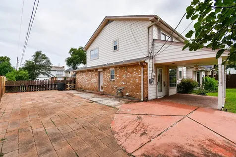 1709 Beaver Springs Court Houston TX 77090