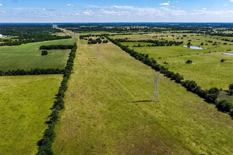 60 Acres Hwy 30 W Shiro TX 77876