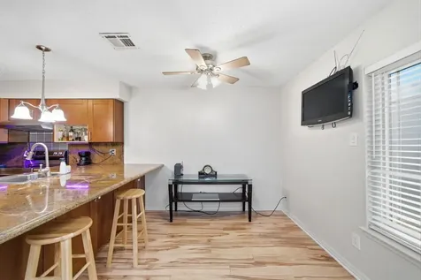 11517 Village Place Drive 152 Houston TX 77077