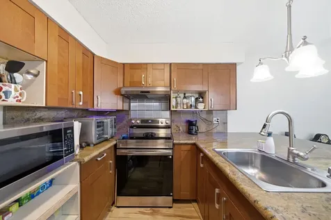 11517 Village Place Drive 152 Houston TX 77077