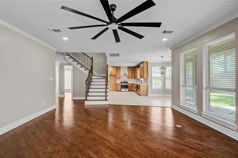 9406 Fern Wood Forest Houston TX 77040