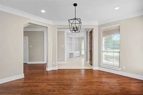 9406 Fern Wood Forest Houston TX 77040
