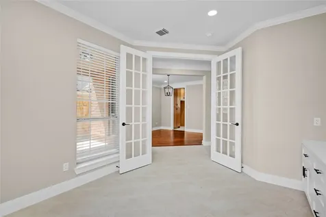 9406 Fern Wood Forest Houston TX 77040