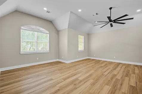 9406 Fern Wood Forest Houston TX 77040