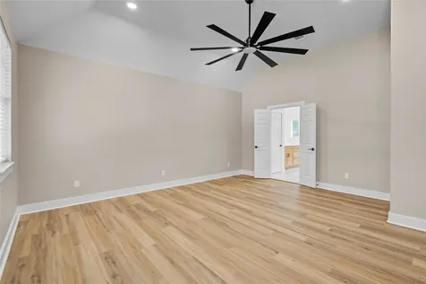 9406 Fern Wood Forest Houston TX 77040