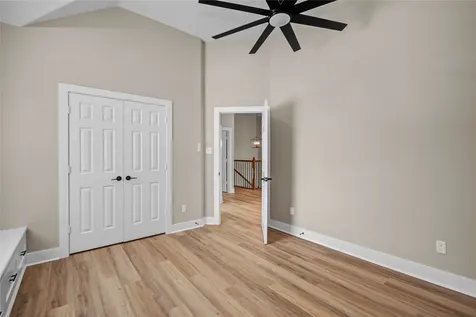 9406 Fern Wood Forest Houston TX 77040