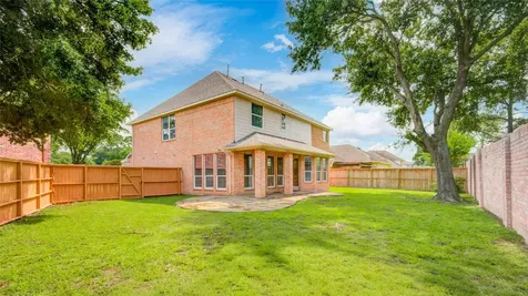 9406 Fern Wood Forest Houston TX 77040