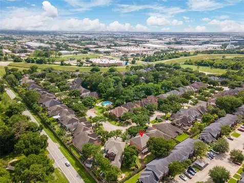 9406 Fern Wood Forest Houston TX 77040