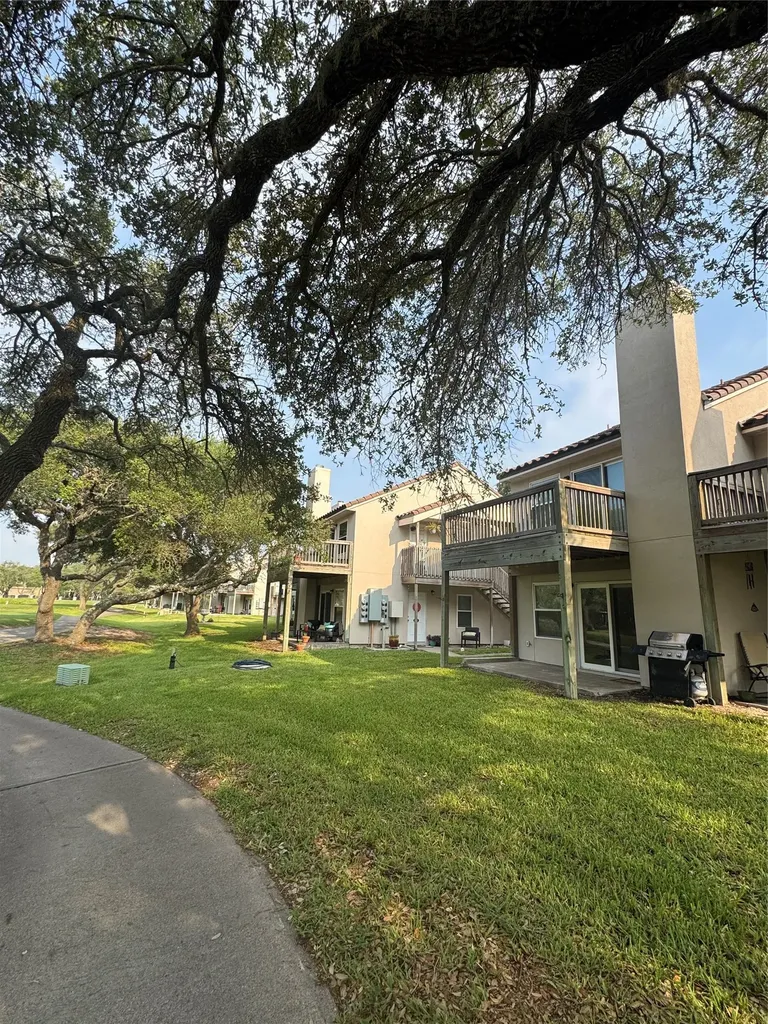 221 Marion Drive 107c Rockport TX 78382