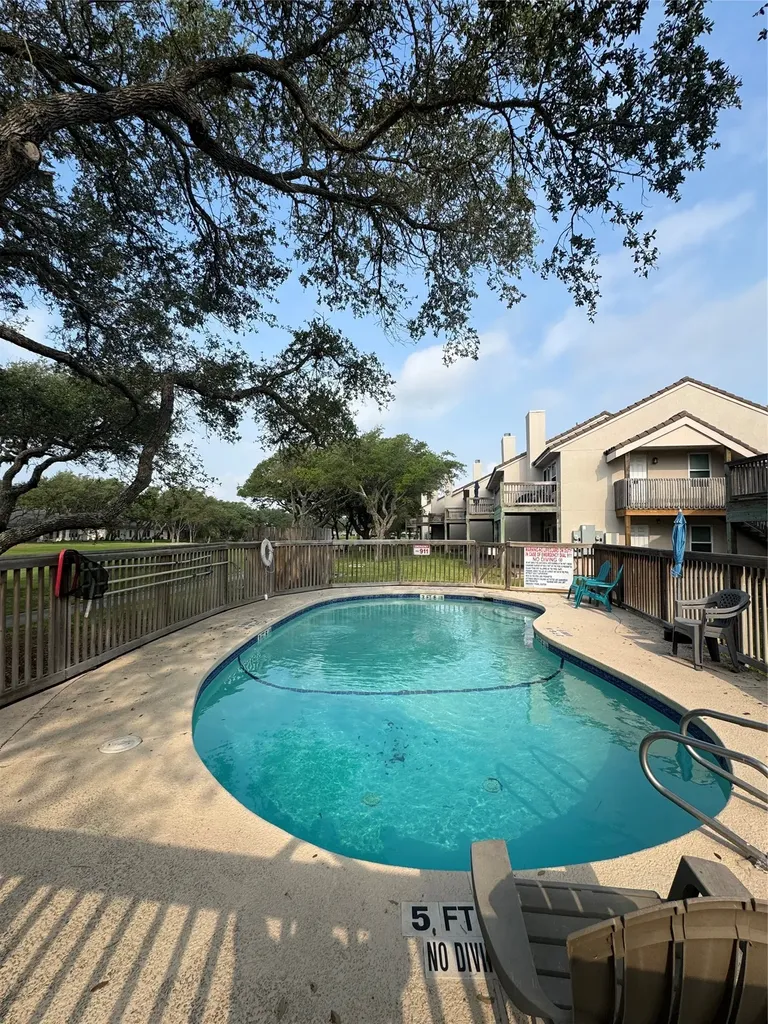 221 Marion Drive 107c Rockport TX 78382