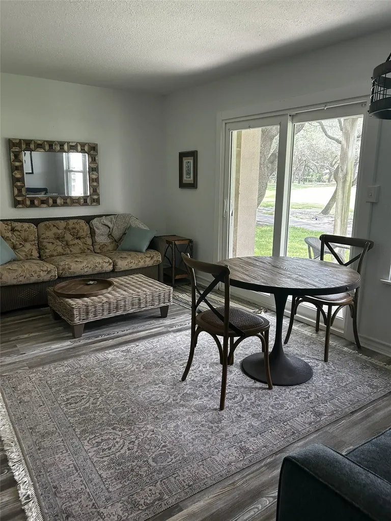 221 Marion Drive 107c Rockport TX 78382