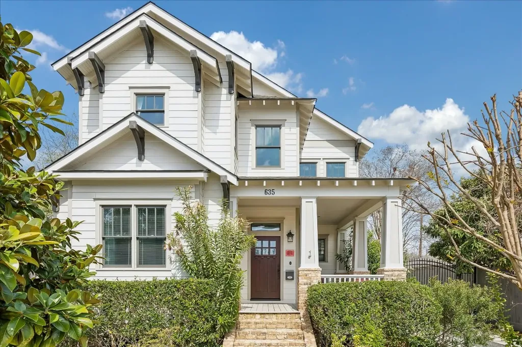 635 13th Street Houston TX 77008