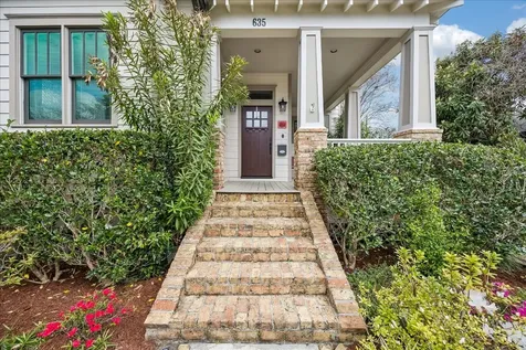 635 13th Street Houston TX 77008