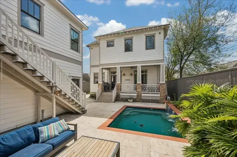 635 13th Street Houston TX 77008