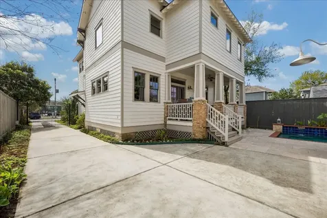 635 13th Street Houston TX 77008