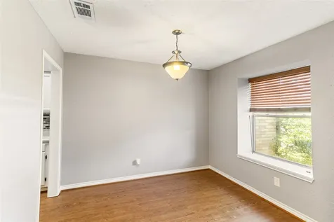 14 Sarita Road Angleton TX 77515