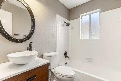 14 Sarita Road Angleton TX 77515