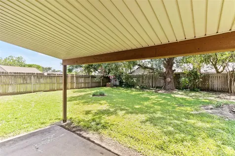 14 Sarita Road Angleton TX 77515