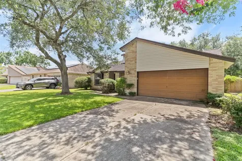 14 Sarita Road Angleton TX 77515