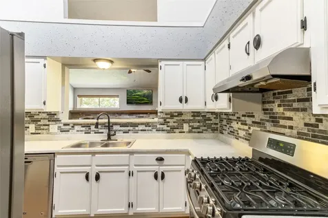14 Sarita Road Angleton TX 77515