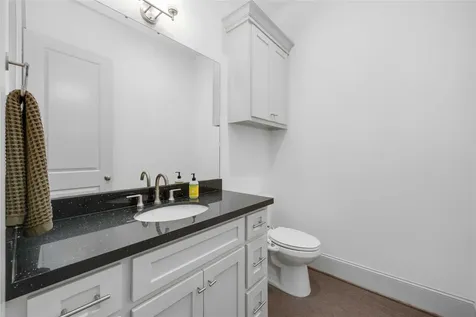 2825 Hicks Street Houston TX 77007
