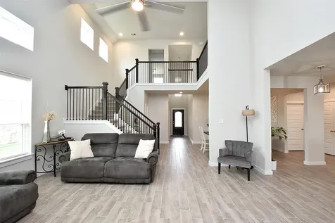 308 Spruce Oak Lane Waller TX 77484