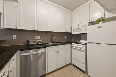 3400 Timmons Lane 31 Houston TX 77027