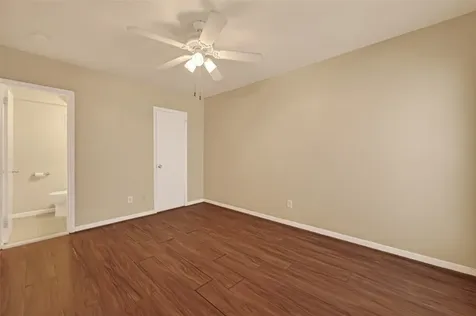 3400 Timmons Lane 31 Houston TX 77027