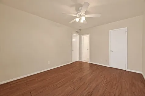 3400 Timmons Lane 31 Houston TX 77027