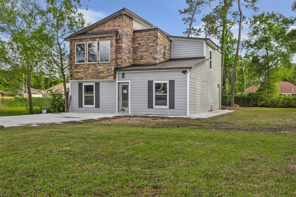 18586 Summer Hills Boulevard Porter TX 77365
