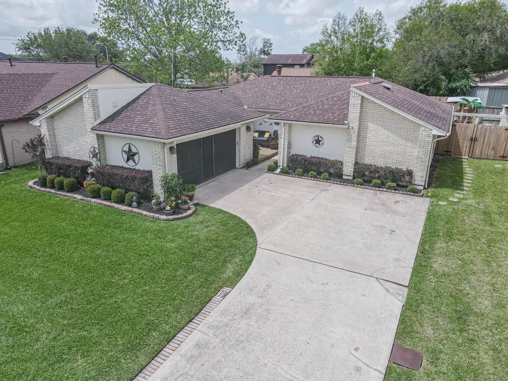 3814 Pecan Circle La Porte TX 77571