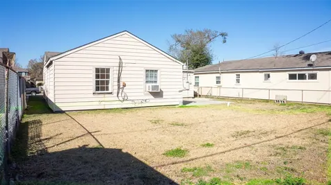 423 Exchange Street Houston TX 77020