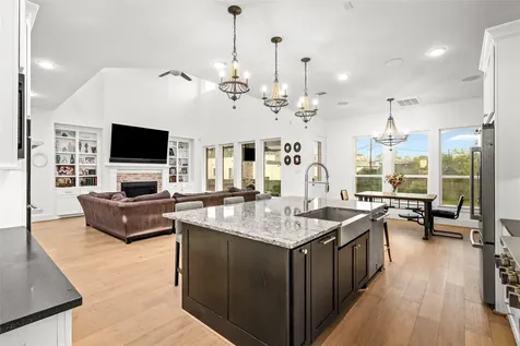 5319 Braesheather Drive Houston TX 77096