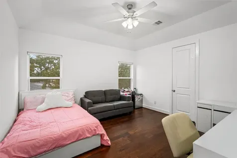 5319 Braesheather Drive Houston TX 77096