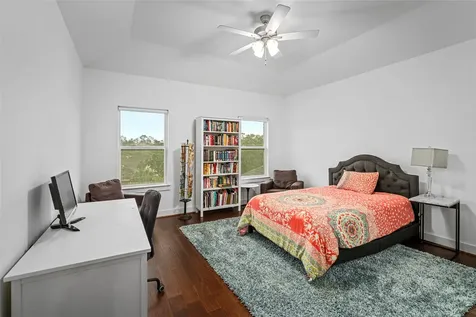 5319 Braesheather Drive Houston TX 77096