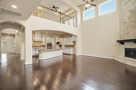 13735 Contour Court Richmond TX 77407