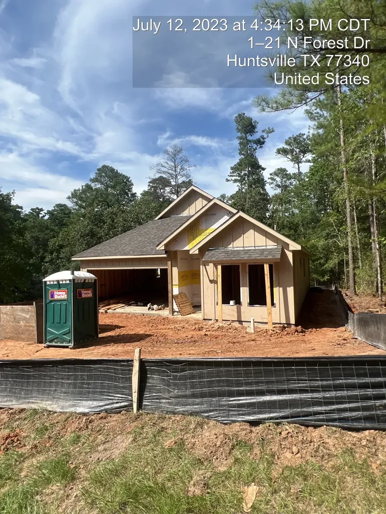 9 N Forest Drive Huntsville TX 77340