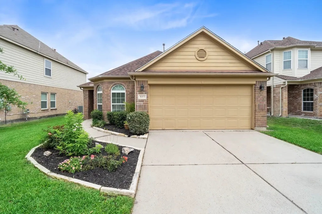 5003 Forest Hurst Glen Spring TX 77373