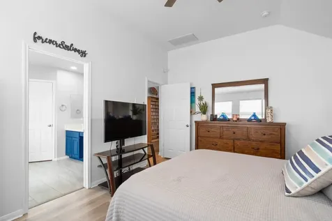 5003 Forest Hurst Glen Spring TX 77373
