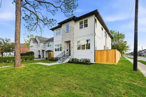 4441 Valerie Street Bellaire TX 77401
