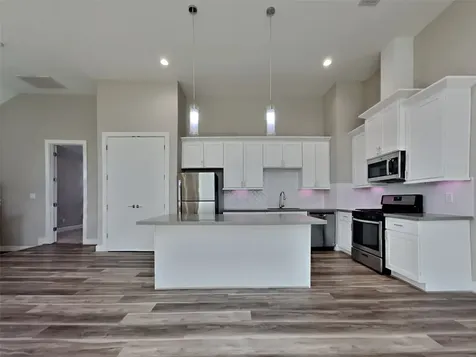 5902 Gardendale Drive F Houston TX 77092